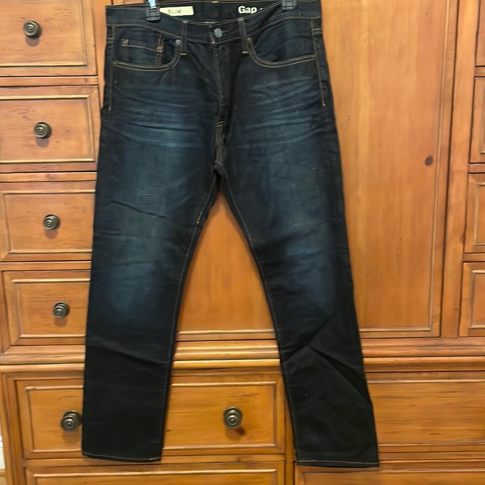Men’s Jeans. Gap 32x30. Dark Denim.